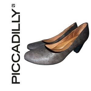 Piccadilly snake skin grey pumps